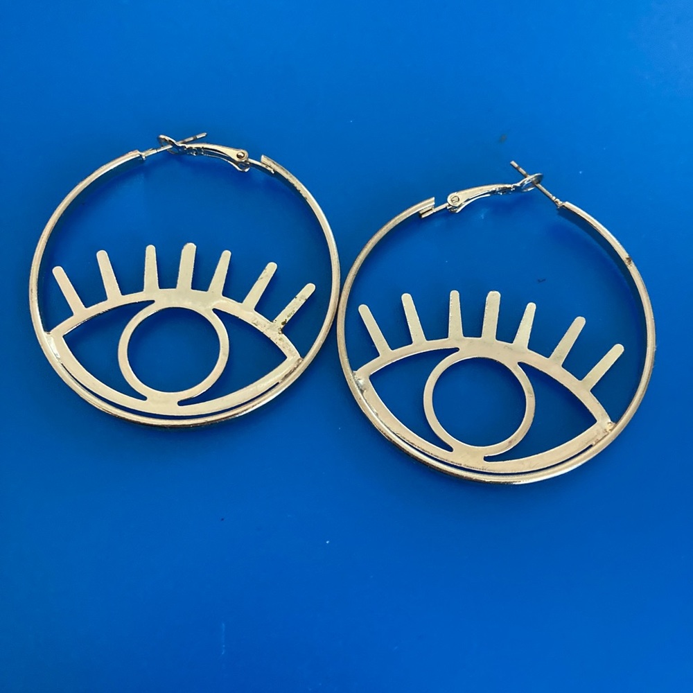 Earring bundle - Picture 3 of 4